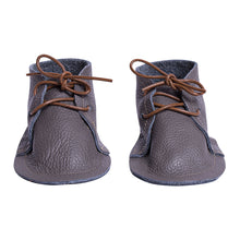 Load image into Gallery viewer, Baby Vellies - Light Grey (3to6 Months Left)
